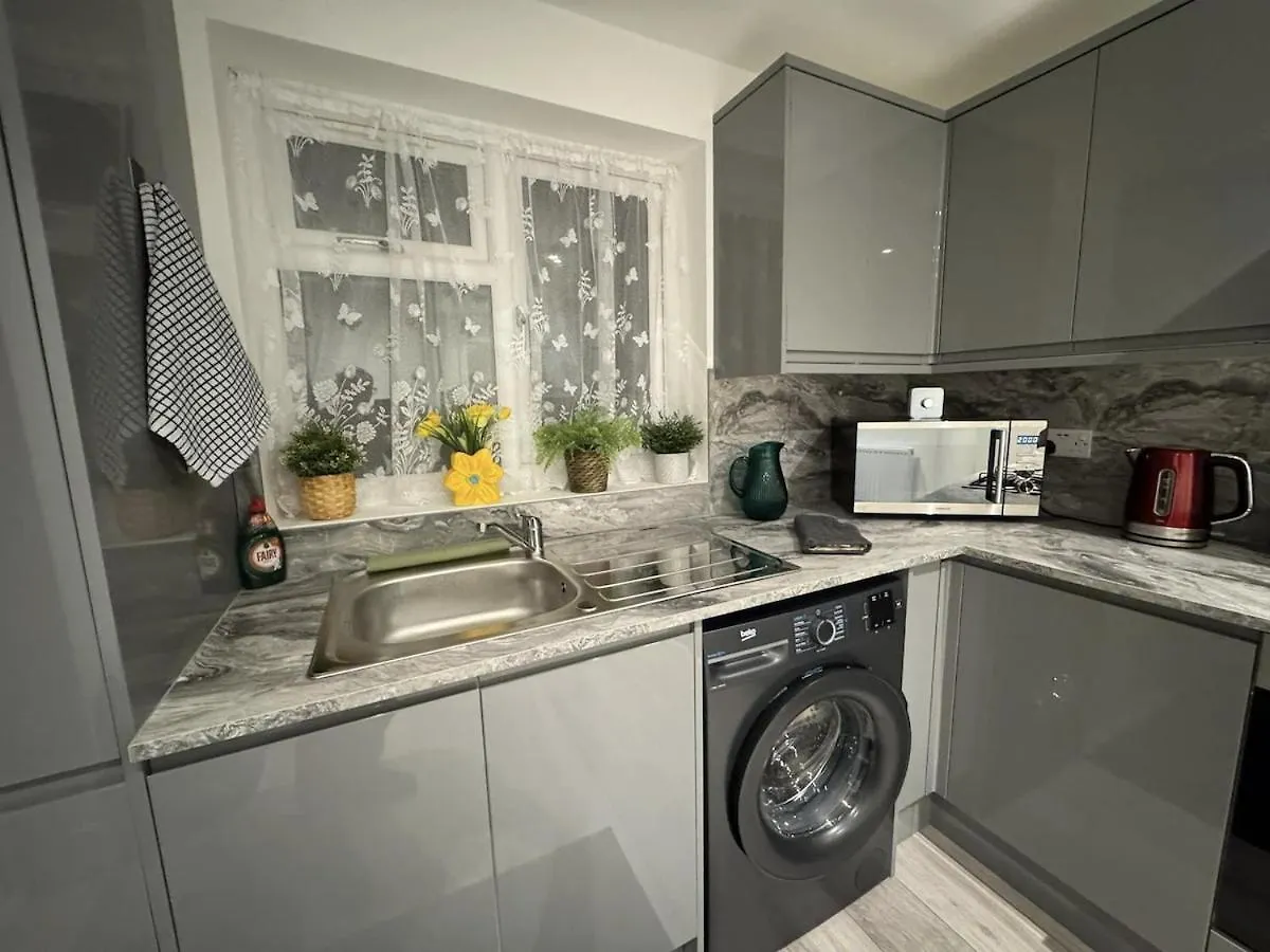 Modern 3 Bed Near Excel-Big Ben Villa London