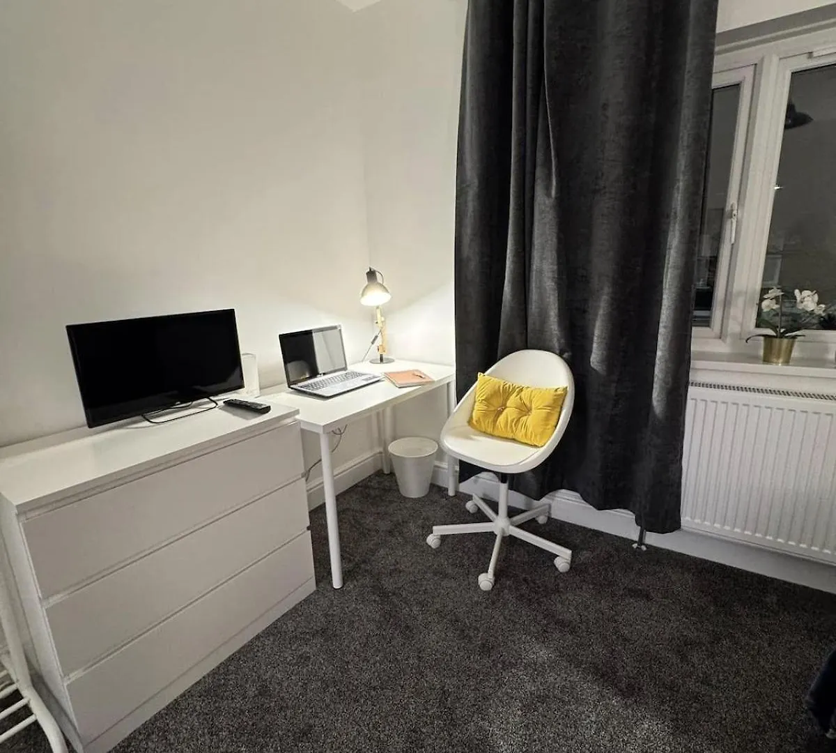 Modern 3 Bed Near Excel-Big Ben Villa London Holiday home